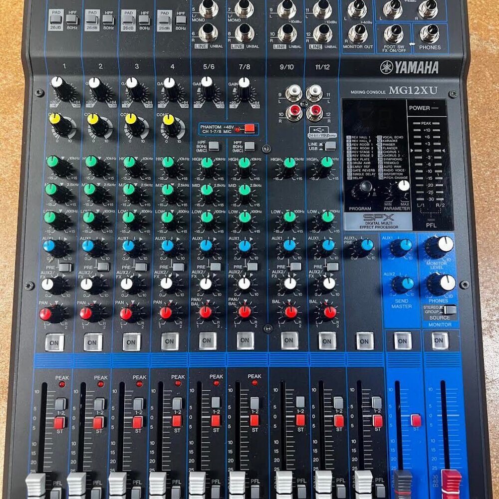 Yamaha MG12XU Mixer Console 12-Inputs with Effects